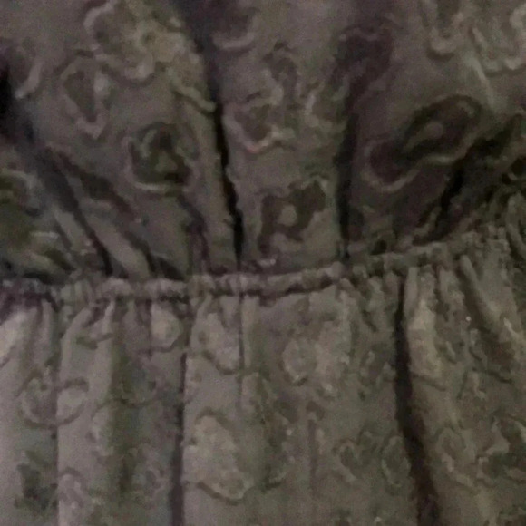 Ann Taylor Peplum Waist,lace like overlay,lined, round neck,long sleeve top - Picture 4 of 10